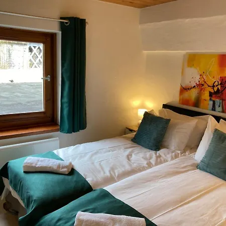 Centre - Sophisticated 2-bedroom Duplex Chamonix