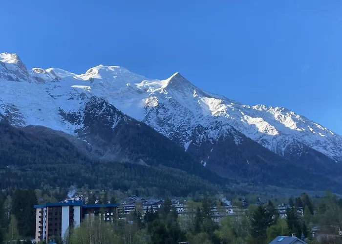 Centre - Sophisticated 2-bedroom Duplex Chamonix