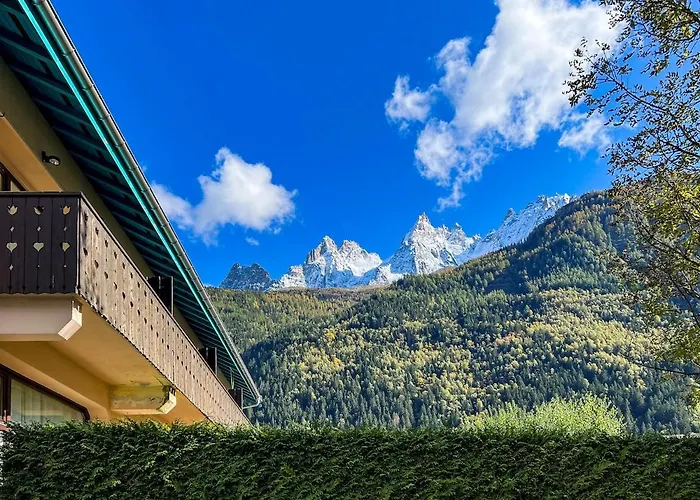 Centre - Sophisticated 2-bedroom Duplex Appartement